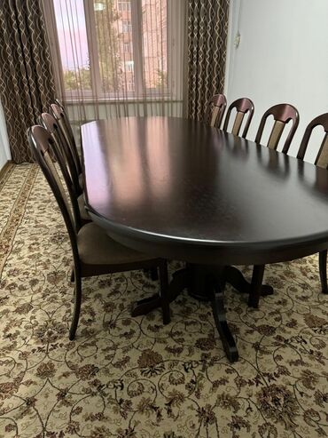 продаю стол со стульями: Для зала Стол, цвет - Коричневый, Б/у