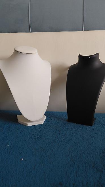 ящики для ягод: Продам две стойки для украшений 🤍🖤 В использовании были, состояние — 4
