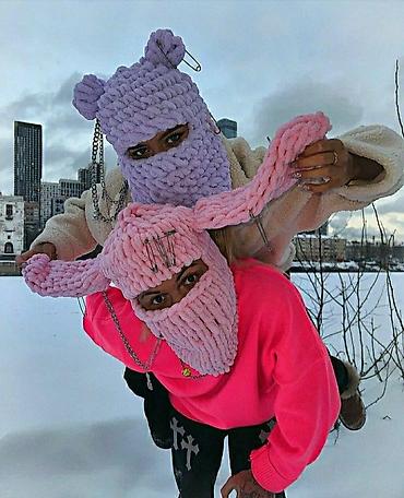 mikrofiber: Əl işi iri ilməli toxunma məhsulları – isti pledlər, şərflər və dekor — 9