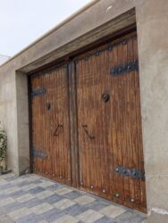Həyət darvazaları: İşlənmiş Dəmir Həyət darvazası, Yana açılan, 3 m, Mexaniki, Qapı ilə, rəng - Qəhvəyi — 3