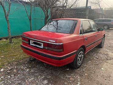 Mazda: Mazda 626: 1986 г., 2 л, Механика, Бензин, Седан — 3