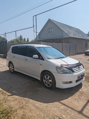 дом в колесах: Toyota Ipsum: 2003 г., 2.4 л, Автомат, Бензин, Универсал