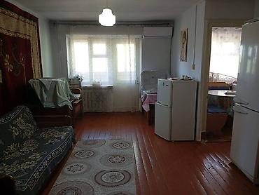 Кыймылсыз мүлк: 2 бөлмө, 42 м², 104-серия, 3 кабат, Эски ремонт — 3
