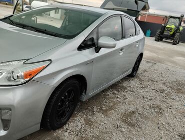 приус бишкек: Toyota Prius: 2014 г., 1.8 л, Автомат, Бензин, Универсал