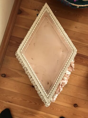 Xonça: Bir denesi 10 azn.Hər cure xoncalar cox baha qiymete alinib — 10