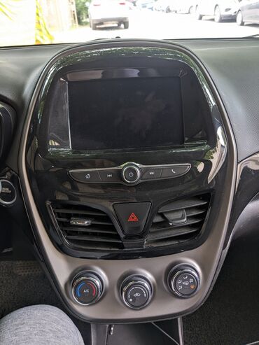 Chevrolet: Chevrolet Spark: 2021 г., 1 л, Вариатор, Бензин, Хэтчбэк — 7