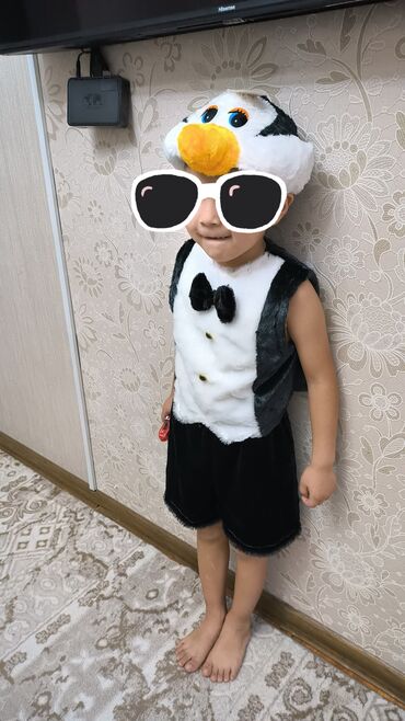 Другие детские вещи: Новый Костюм Пингвинчика. на 3-4-5лет. оригинальный красивый необычный — 8