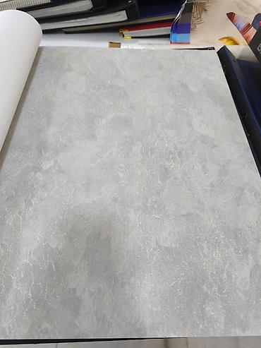 vinil divar: Beton effektli divar kağızı – açıq boz rəng palitrasında, incə — 1
