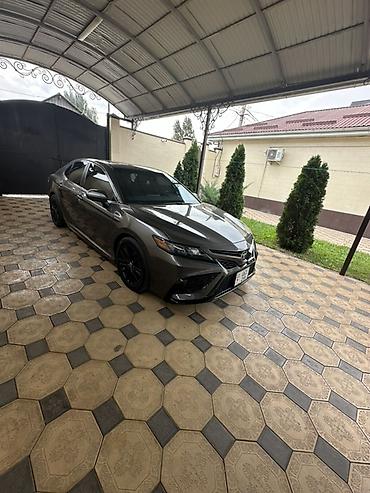 Toyota: Toyota Camry: 2020 г., 2.5 л, Автомат, Гибрид, Седан — 2