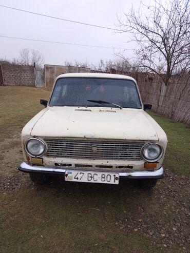 benzin qabı: VAZ (LADA) 2101: 1.4 l | 1981 il 7785 km Sedan