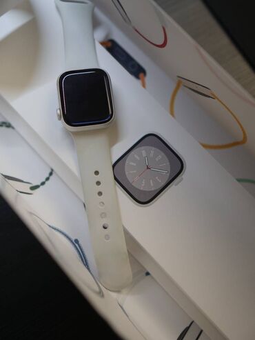 белый smart: Apple Watch 8 41мм, Ремешок Nike в подарок Состояние: б/у Цвет: Белый