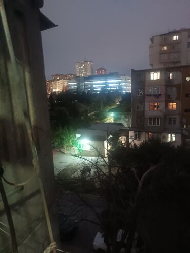 Uzunmüddətli kirayə mənzillər: Neftciler ve Xalqlar dostluqu metrosuna 2-3 dq piyada mesafe parka -da lalafo.az — 13 Uzunmüddətli kirayə mənzillər: Neftciler ve Xalqlar dostluqu metrosuna 2-3 dq piyada mesafe parka — 13