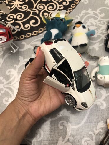 Oyuncaqlar: Oyuncaqlar,metal arabalar,mashinlar,yumshaq oyuncaq — 9