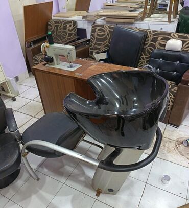 Salon, tibbi kreslolar: Saş yuyulması kreslosu