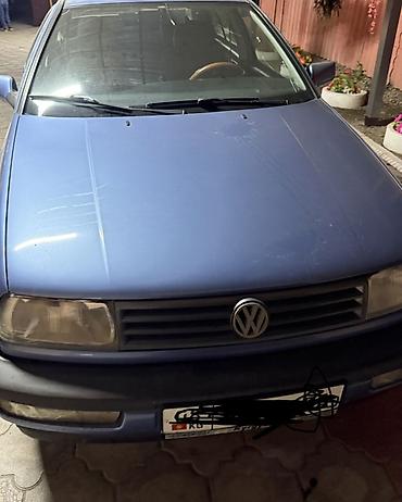 бензанасос на венто: Volkswagen Vento: 1993 г., 1.8 л, Седан — 2