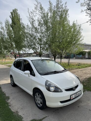 хариер авто: Honda Fit: 2002 г., 1.3 л, Вариатор, Бензин, Хэтчбэк