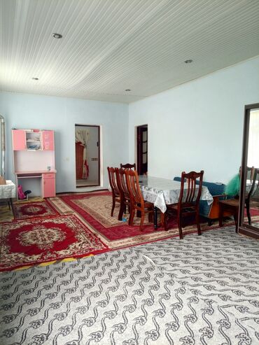 9 mkr kirayə evlər: 4 otaqlı, 150 kv. m, Təmirsiz