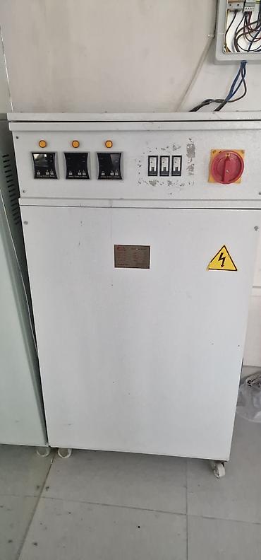 su nasos: Energy markalı sənaye tipli 3 fazlı avtomatik gərginlik tənzimləyicisi — 1