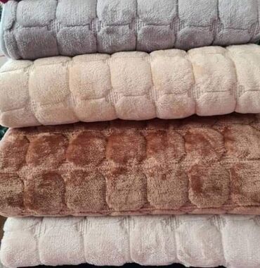 Posteljina: Komplet flekera za trosed, dvosed i fotelju po super ceni od 3490 din — 3