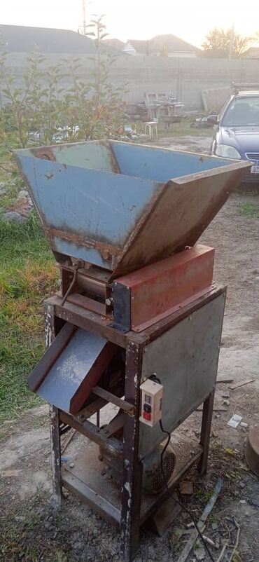 садовый измелчитель: Плющилка, дан жанчкыч. 30000 сом
