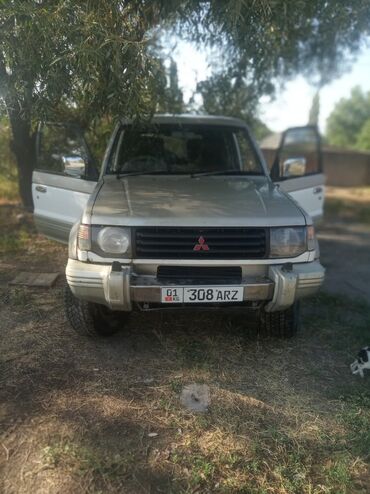 полка спринтер: Mitsubishi Pajero: 1991 г., 2.5 л, Автоматические, Дизель, Внедорожник