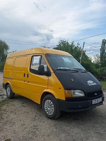 Ford: Ford Transit: 2.5 l | 1996 il Van body type — 2