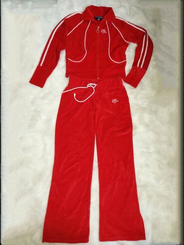 велюровый спортивный костюм женский: За все вещи 1000 сом, красная велюровая двойка спортивка, розовая