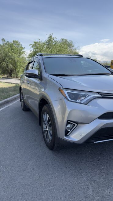 таета рав 4: Toyota RAV4: 2017 г., 2.5 л, Типтроник, Гибрид, Кроссовер