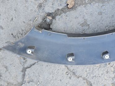 Крылья и комплектующие: Накладка крыла Заднее правое Land Rover, 1999 г., Б/у, Оригинал — 10