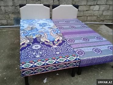 2 el carpayi: Kravat taza 
Karavat taza — 1