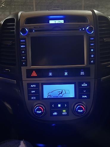 Hyundai: Hyundai Santa Fe: 2.4 l | 2012 il Krossover — 9