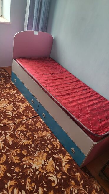 Спальные гарнитуры: Спальный гарнитур, Б/у, ДСП, цвет - Розовый — 24