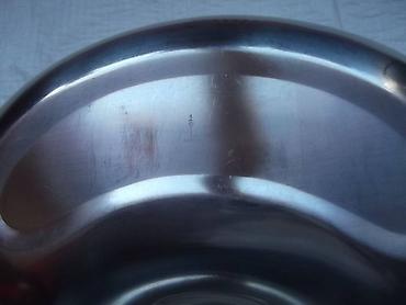 Medicinska oprema: Špric 100 ml za pretakanje ispiranje. Može i za druge namene . Kao — 12