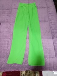 Digər qadın geyimləri: Salam. Hər biri 5 AZN. Ölçülər S və 46 üçündür. İstiyə olsa nömrə ilə — 13