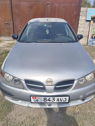 Nissan Almera: 2003 г., 1.8 л, Механика, Бензин, Хэтчбэк