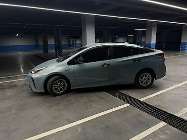 приус 2017: Toyota Prius: 2019 г., 1.8 л, Вариатор, Гибрид, Хэтчбэк — 4
