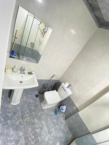 20 ci sahede evler: Mebel ilə tam təchiz olunmuş 2 otaqlı mənzil interyeri - Zövqlü — 6