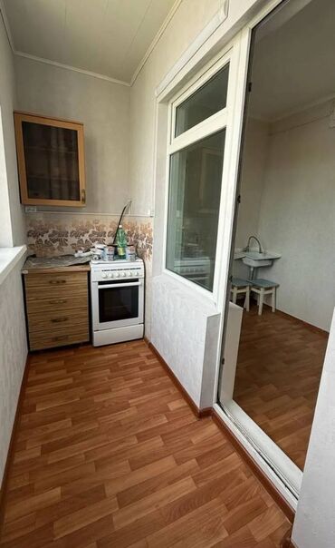 Продажа квартир: 1 комната, 35 м², 106 серия, 7 этаж, Евроремонт