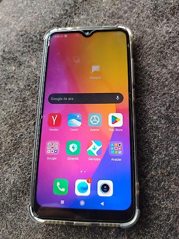 korpuslar: Redmi smartfon - Model: Redmi (M1906F9LG yazısı görünür – Redmi 8/8A — 2