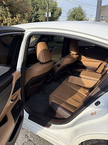 Lexus: Lexus ES: 2019 г., 2.5 л, Вариатор, Гибрид, Седан — 9