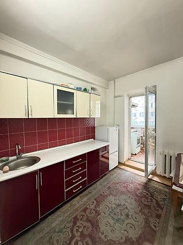 зал: 4 комнаты, 112 м², Золотой квадрат Индивидуалка, 4 этаж, Старый ремонт — 1