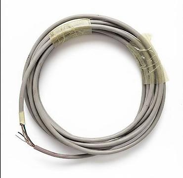 iphone cable: Cable UTP Cat-5e Netconnect б/у - разные кусочки, 5 метров, 2.3 метра — 1