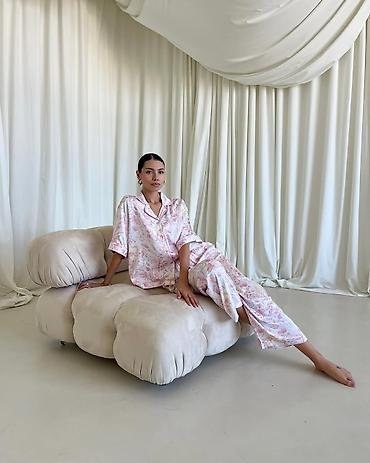 Домашние костюмы: Зима в самом разгаре, а это значит, что выходить из дома хочется — 1