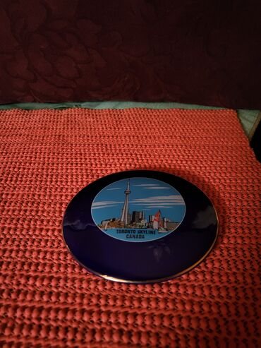 Ostali kućni dekor: Satula nova japanski porcelan. 80te. Visina. 5,5cm. Precnik — 6