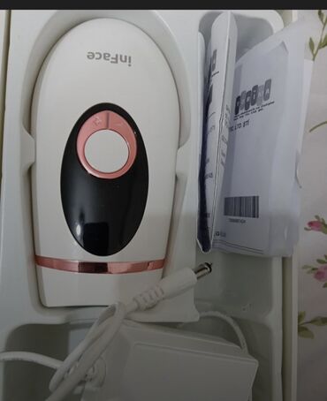ikinci el ev əşyaları: Ağ rəngdə və qızılgül qızılı aksentlərlə dizayn edilmiş, Inface