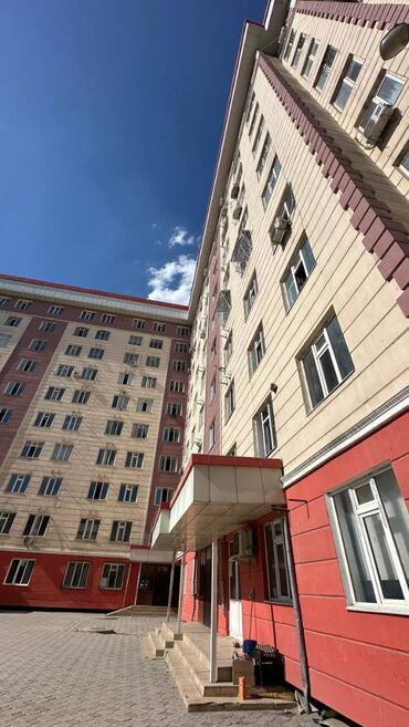 Продажа квартир: 3 комнаты, 98 м², Элитка, 2 этаж, Старый ремонт