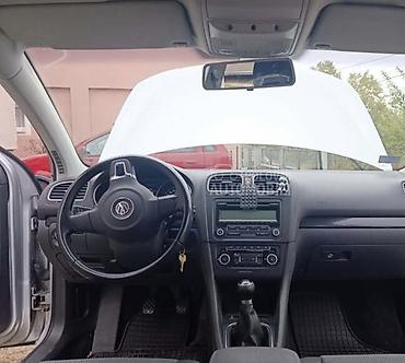 zamena prekidača ručne kočnice pežo 3008: Volkswagen golf 6 1.4 TSi 122ks 2012 godiste Registrovan do 9. 2027 — 7