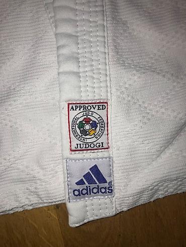 İdman və istirahət: Brend: adidas Rəng: Ağ Növ: Döyüş sənətləri üçün kimono (gi) Material — 3