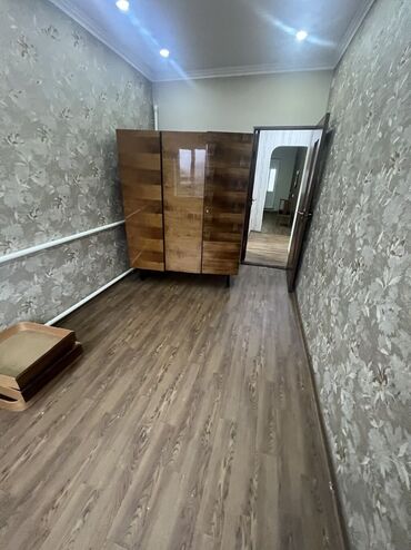 дом киргизия: 55 м², 3 комнаты, Утепленный, Бронированные двери, Балкон застеклен