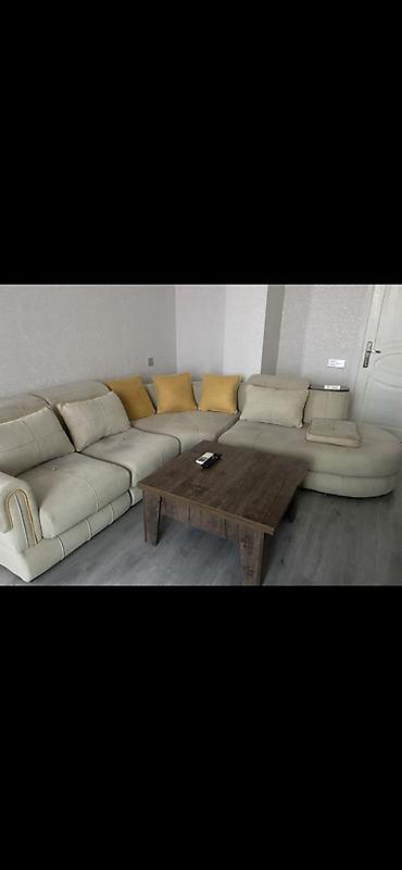 Divan və masa dəstləri: Tecili! Künc divan: reng-krem, ölçü- 3.10 / 2.40 sm. Bütün hisseler — 3